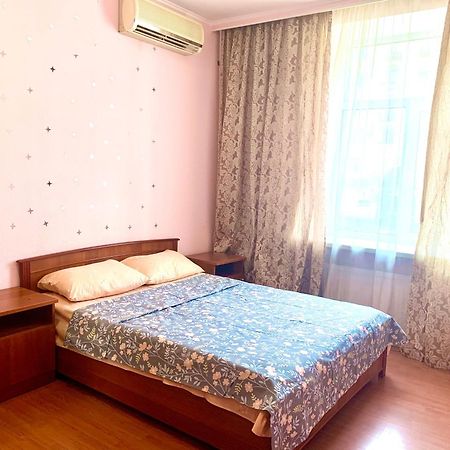 Apartaments On Pavlovskaya 8 Kharkiv Eksteriør bilde