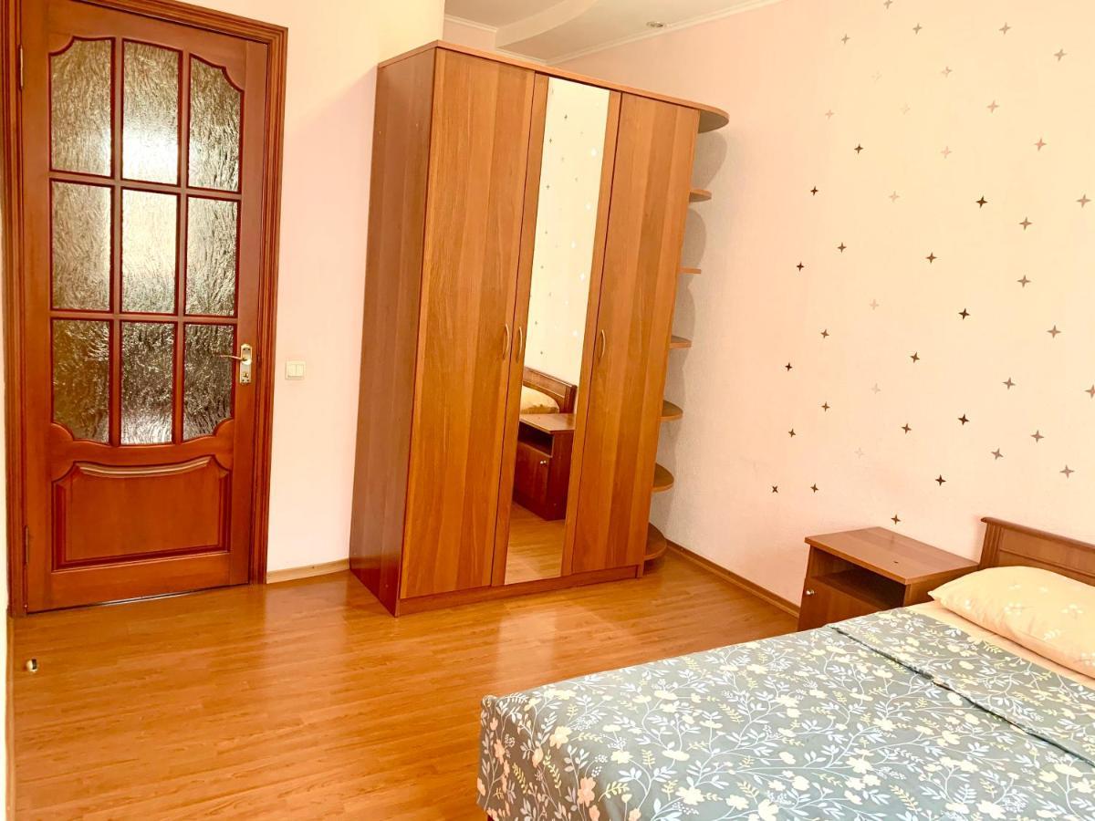 Apartaments On Pavlovskaya 8 Kharkiv Eksteriør bilde